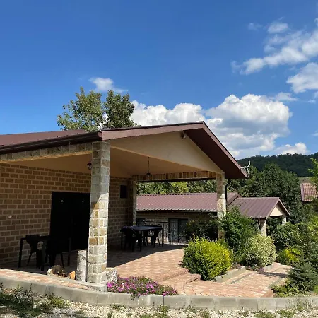 Nyaraló комплекс омайник